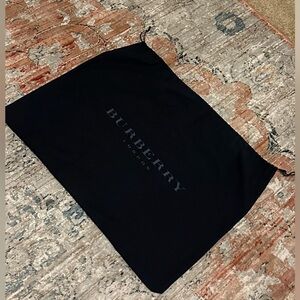 Large Burberry duster bag